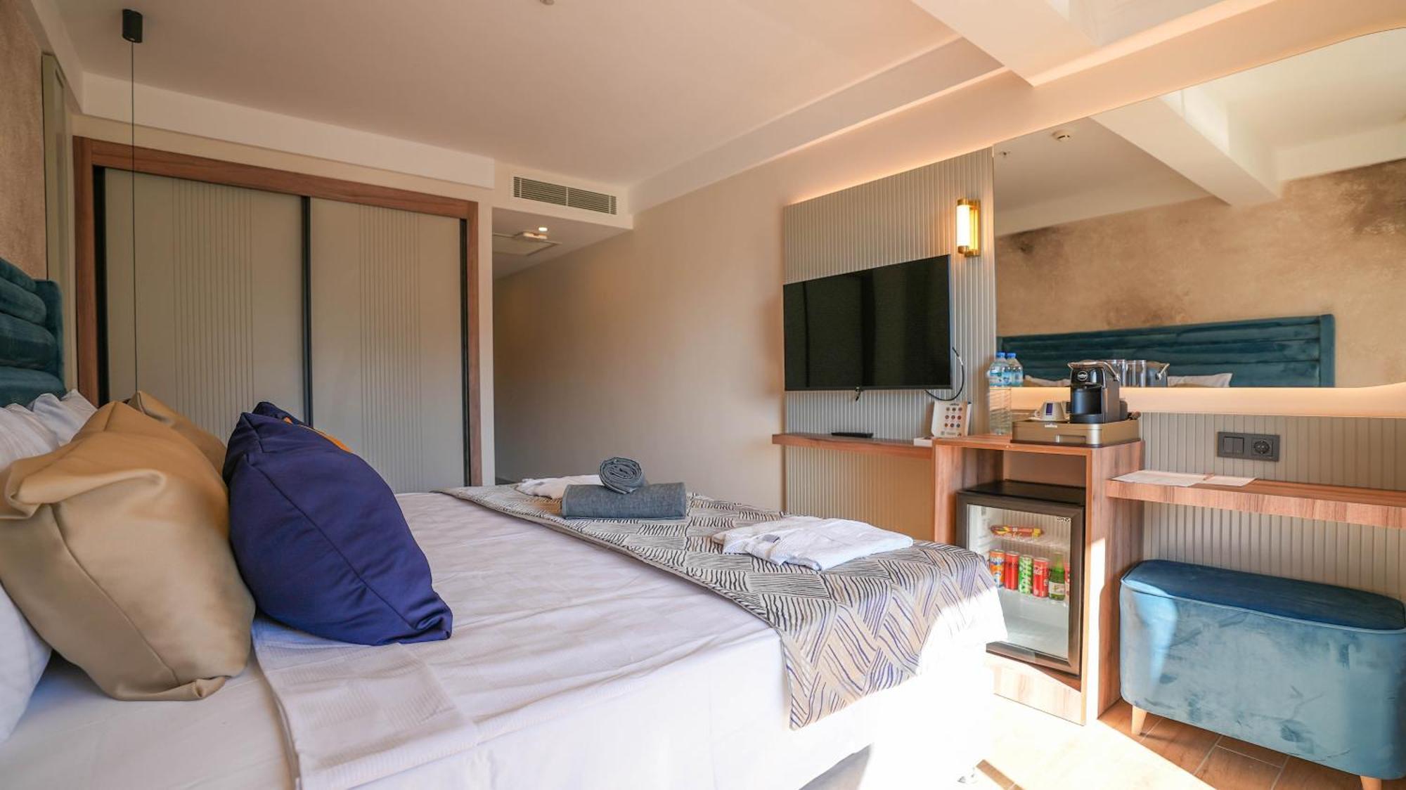 אלאניה Ada Port Hotel Adults Only מראה חיצוני תמונה