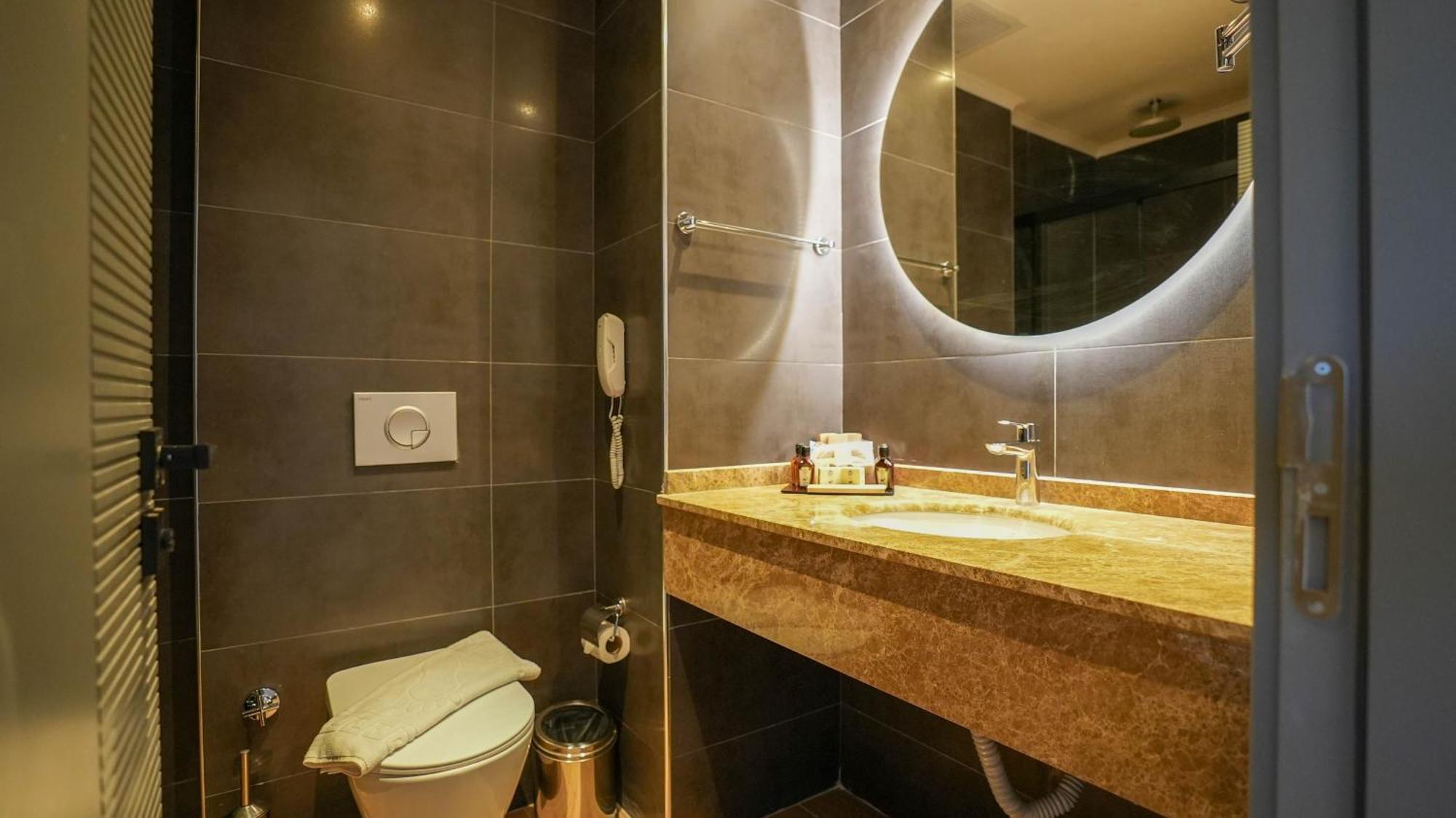 אלאניה Ada Port Hotel Adults Only מראה חיצוני תמונה