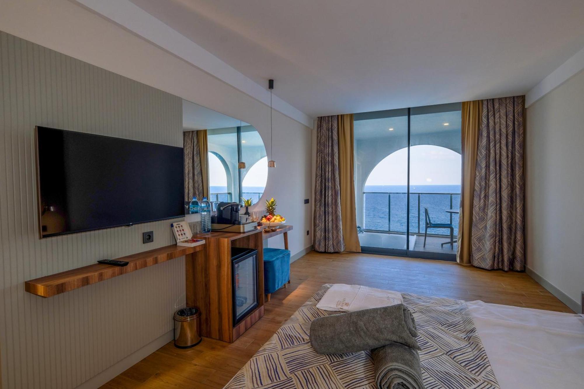אלאניה Ada Port Hotel Adults Only מראה חיצוני תמונה